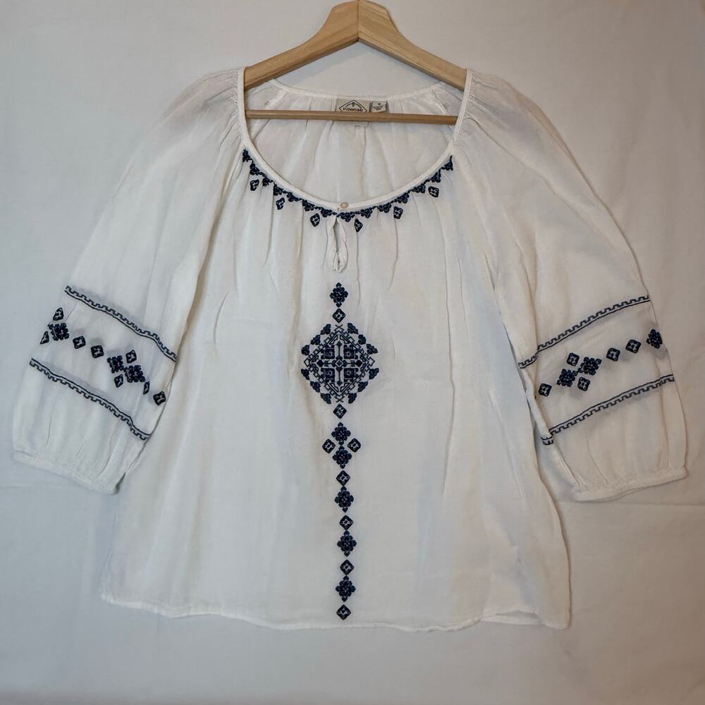 St‎ John's Bay Boho Womens Top Med Embroidered Beach Coastal Cottage Core Hippie
